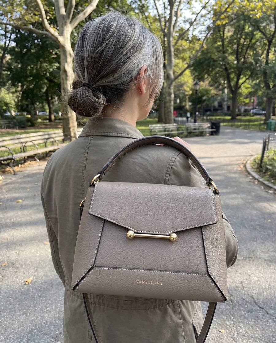 Light on the shoulder
